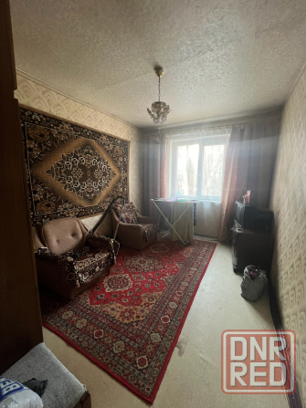 Продажа 2 комн. квартиры, м-н Зелёный Макеевка - изображение 3