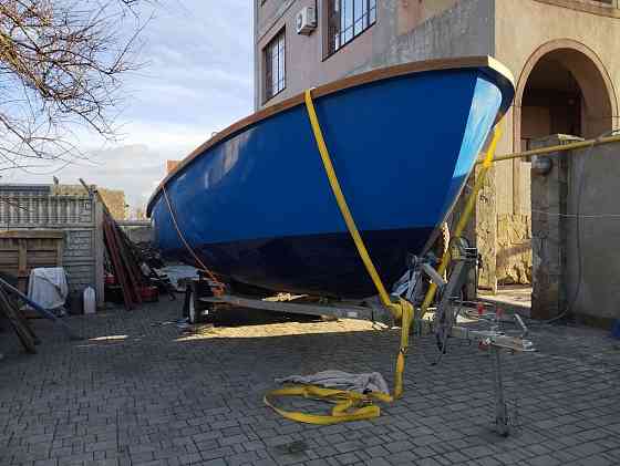 Моторная Яхта из Красного дерева, Херсон
