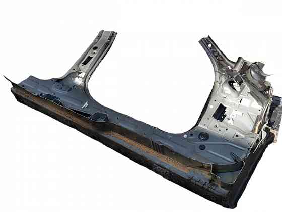 Порог левый BMW 3 F30 2012-2019 41007298175 разборка Херсон