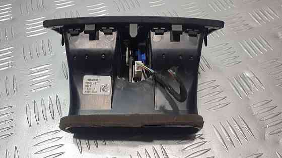Дефлектор воздушный BMW F30 F80 2012 926535001 разборка Херсон