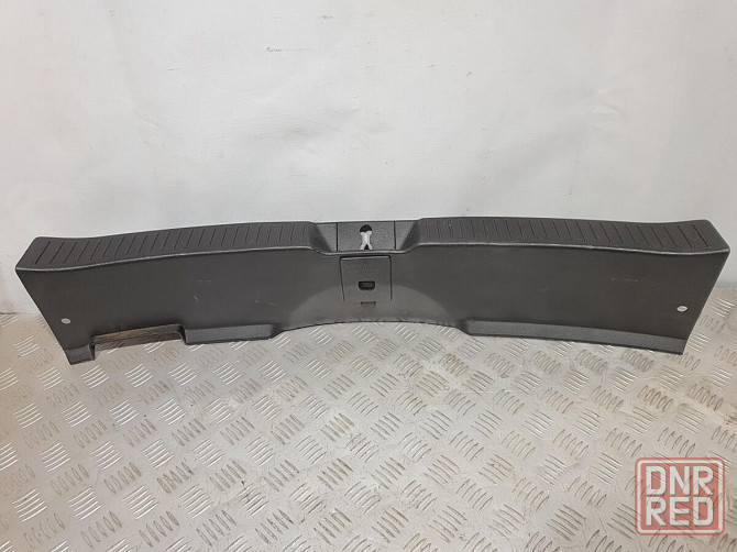 Накладка задней панели багажника EG216889X02  MAZDA CX-7 разборка Херсон - изображение 1