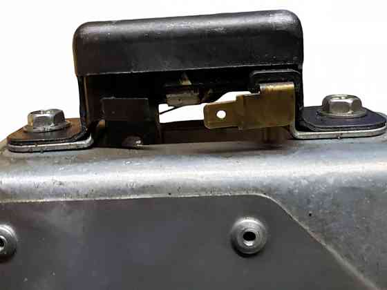 Замок стекла багажника Nissan Pathfinder R51 2005-2012 разборка Херсон