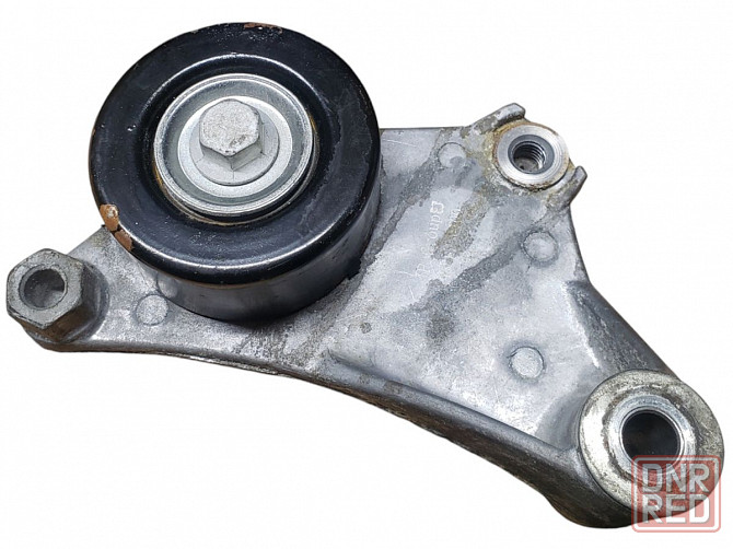 Ролик ремня с натяжителем Toyota RAV4 CA20 2000-2006 разборка Херсон - изображение 1