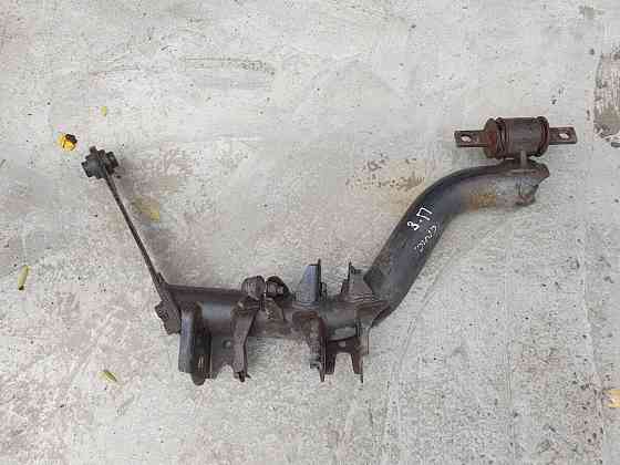 Рычаг задний продольный правый  Honda Civic 7 2001-2005 разборка Херсон