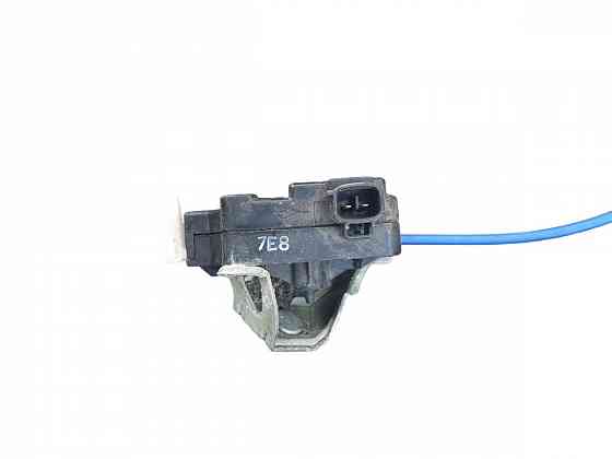 Замок лючка бензобака lexus is 2005-2013 7703051030 разборка Херсон