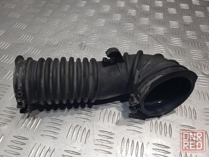 Патрубок воздушного фильтра SH0113221 Mazda CX-5 KE разборка Херсон - изображение 1
