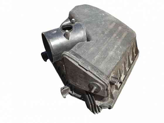 Крышка воздушного фильтра Toyota CAMRY (V40) (2006 - 2011) разборка Херсон