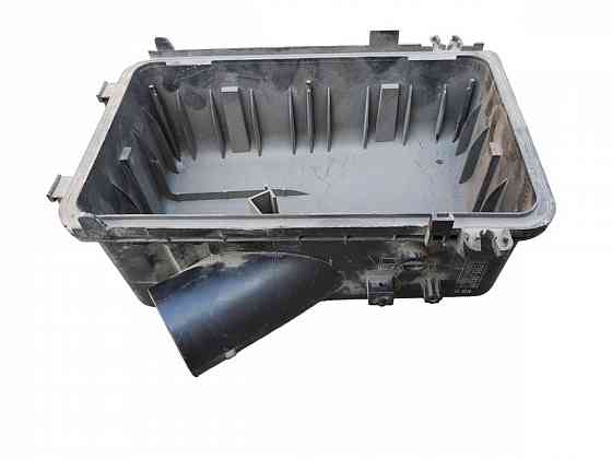 Крышка воздушного фильтра TOYOTA Camry V30 2001-2006  разборка Херсон