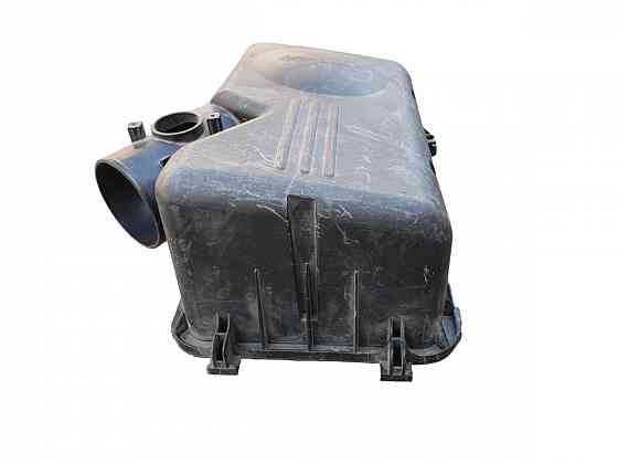 Крышка воздушного фильтра TOYOTA Camry V30 2001-2006  разборка Херсон