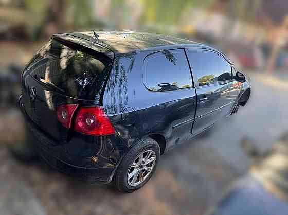 Volkswagen Golf 2007 детали салона Херсон
