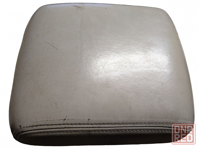 Подлокотник в сборе Mitsubishi Pajero 3 1999-2006 MR512922 разборка Херсон - изображение 1