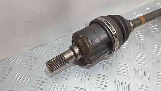 Полуось передняя правая 495002F010  Kia Cerato 2003-2009 разборка Херсон