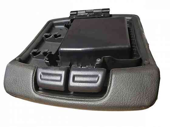 Крышка подлокотника Nissan Navara D40 2005-2012 96920EB33B разборка Херсон
