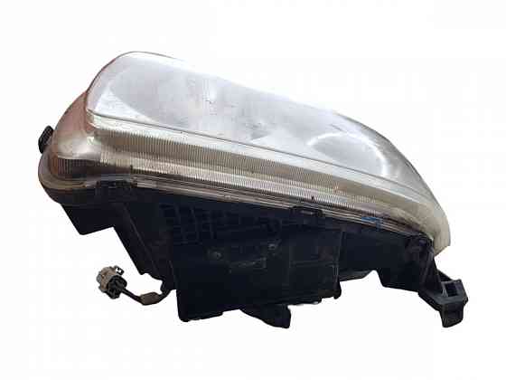 Фара левая Avensis T25 2003-2008 8117005220 разборка Херсон