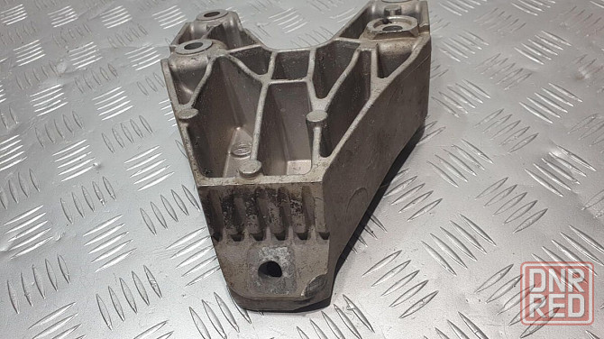 кронштейн коробки BMW X3 F25 n55 2010-2017 22116784827 разборка Херсон - изображение 4