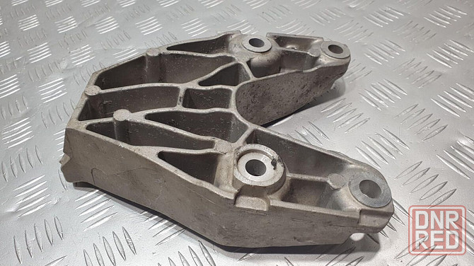кронштейн коробки BMW X3 F25 n55 2010-2017 22116784827 разборка Херсон - изображение 3