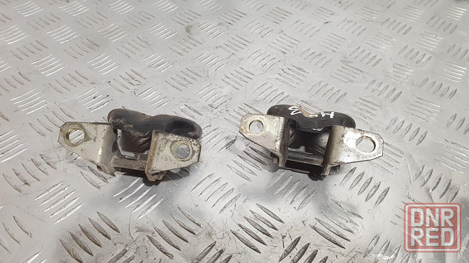 Петля двери задняя нижняя 7934026000 HYUNDAI SANTA FE 2.0 разборка Херсон - изображение 2
