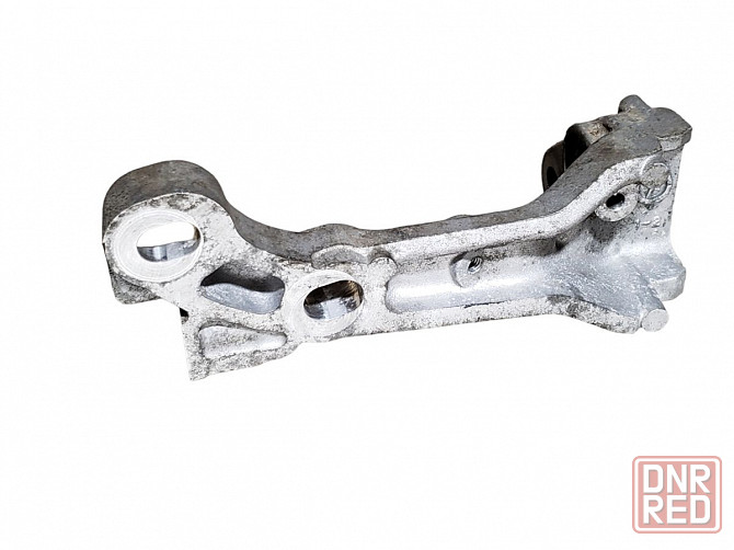 Кронштейн роздатки Mazda CX5 2012-2017 KN0127870 разборка Херсон - изображение 1