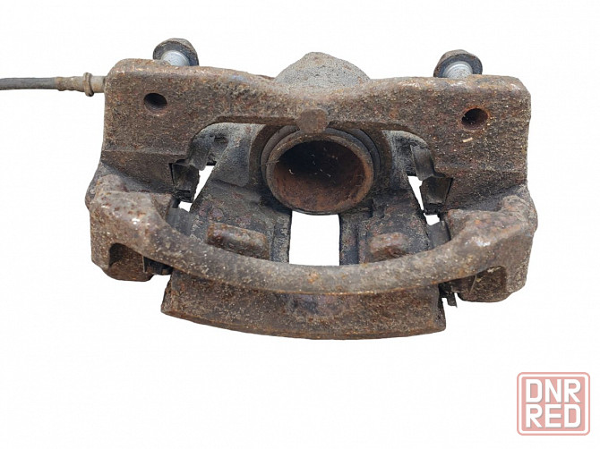 Суппорт передний левый Toyota Auris 1.6 2006-2012 4775002340 разборка Херсон - изображение 3
