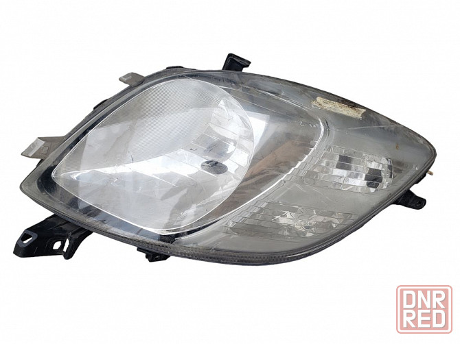 Фара передняя правая Toyota Yaris 2005-2009 89900736 разборка Херсон - изображение 1