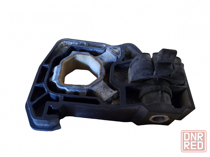 Кронштейн радиатора левый BMW F10 n57/n54  2010 - 2018 разборка Херсон - изображение 1