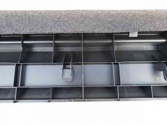 Накладка в багажник Volkswagen Golf 7 2010-2018 5G9864514 разборка Херсон