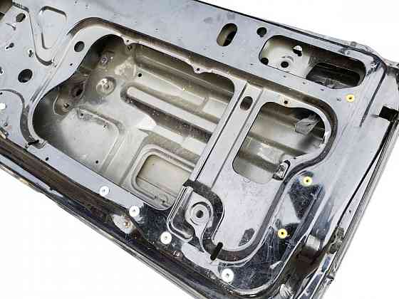 Дверь задняя багажника 3/5-я (ляда)  (вмятины)  Land Rover разборка Херсон