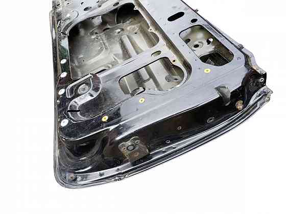 Дверь задняя багажника 3/5-я (ляда)  (вмятины)  Land Rover разборка Херсон