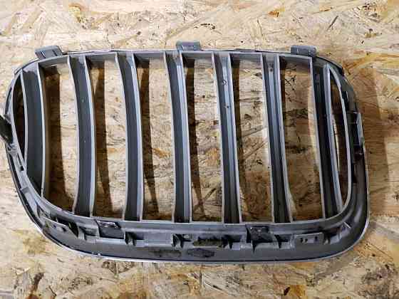 Решетка радиатора левая BMW x3 F25 2014-2017 51117210725 разборка Херсон