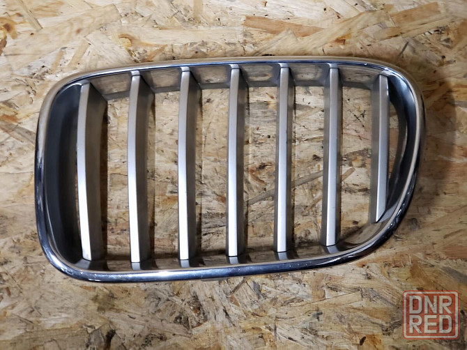 Решетка радиатора левая BMW x3 F25 2014-2017 51117210725 разборка Херсон - изображение 2