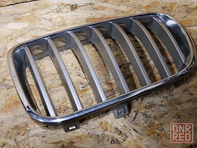 Решетка радиатора левая BMW x3 F25 2014-2017 51117210725 разборка Херсон - изображение 3