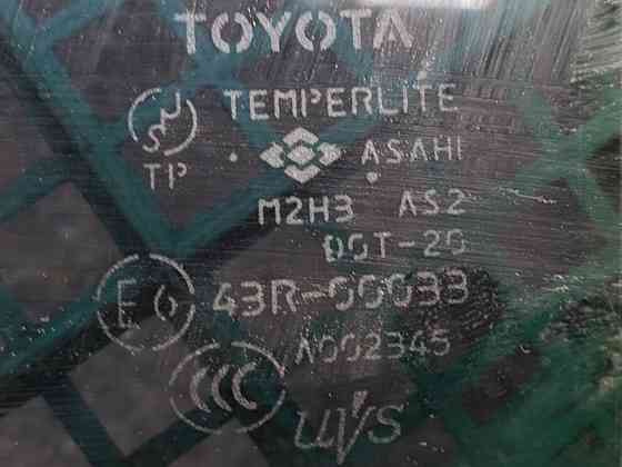 Стекло двери задней левой TOYOTA RAV4 CA20 2000-2006 разборка Херсон