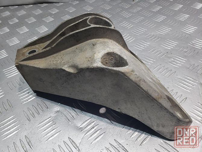 КРОНШТЕЙН ДВИГАТЕЛЯ 736813 BMW F20 F21 F30 N13 2010-2018 разборка Херсон - изображение 3