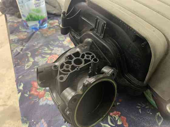 Колектор Audi a6 c6 06E133210M Херсон