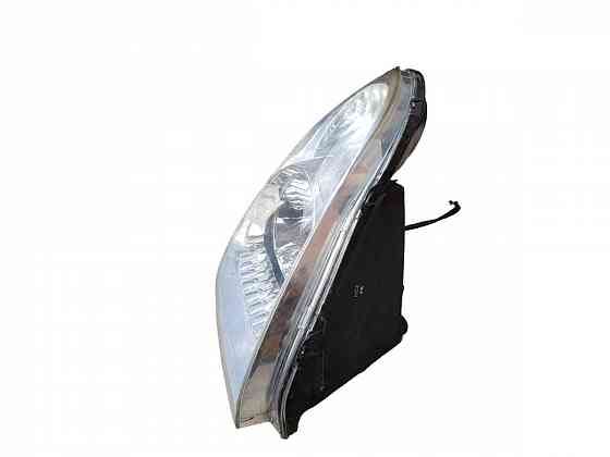 Передняя правая фара Suzuki Swift 2004-2011 3512063J30 разборка Херсон