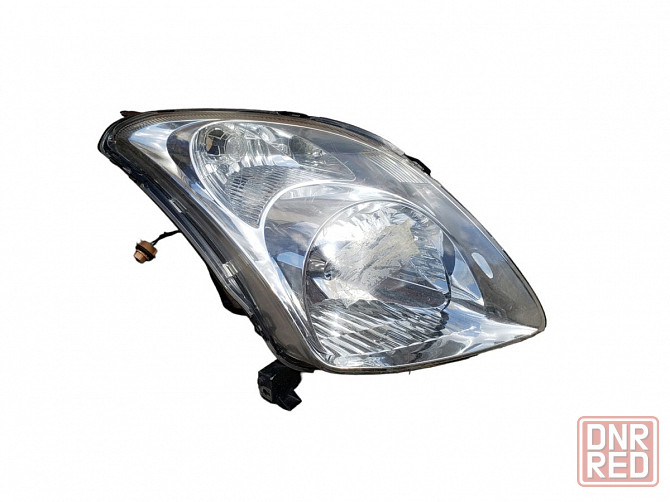 Передняя правая фара Suzuki Swift 2004-2011 3512063J30 разборка Херсон - изображение 1