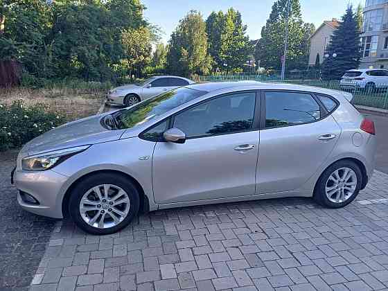 Продам Киа Сид, продам Kia Ceed (2-ое поколение), предмаксимальная комплектация Luxe, один владелец. Донецк