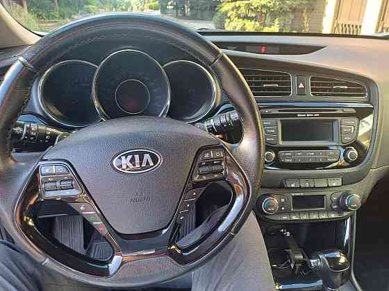 Продам Киа Сид, продам Kia Ceed (2-ое поколение), предмаксимальная комплектация Luxe, один владелец. Донецк