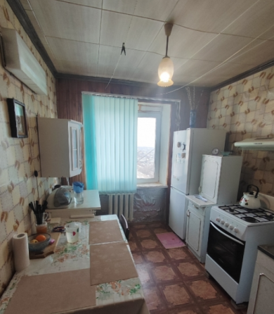 Продам 2-к квартиру на Бажанова Макеевка