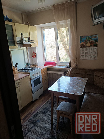 Продам 1 комнатную квартиру в Кировском районе, Текстильщик Донецк - изображение 1
