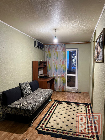 Мирный, трёхкомнатная, 27000 р. Мебель, техника, бойлер Донецк - изображение 1