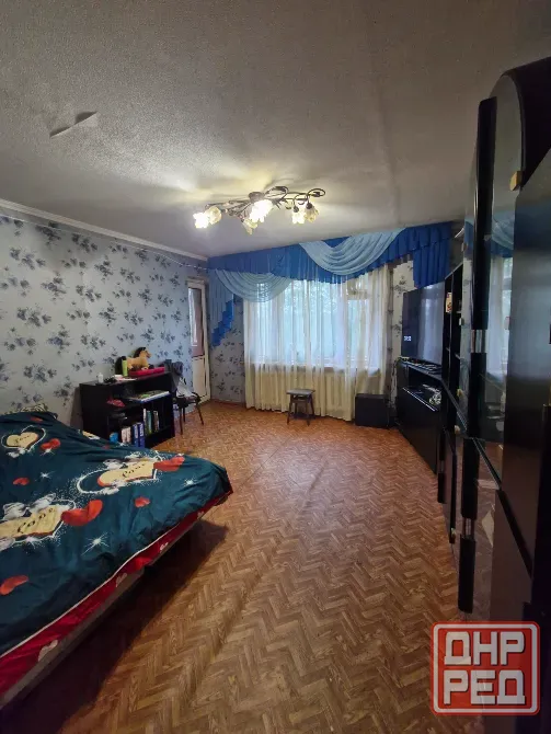 Продаётся 2-х ком. квартира, пл. Буденного Донецк - изображение 2