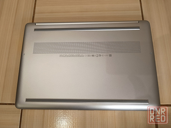 HP 15-eq1275ur/15,6/AMD ATHLON SILVER 3050U/8 Гб DDR4/SSD M2 NWMe -256 Гб/ 22 999 Донецк - изображение 4