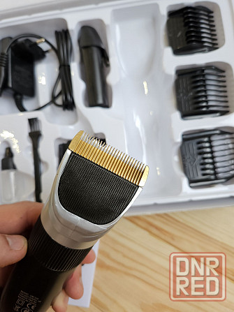 Машинка для стрижки волос с насадками ,Geemy gm 6001, gemei 550 Запорожье - изображение 4