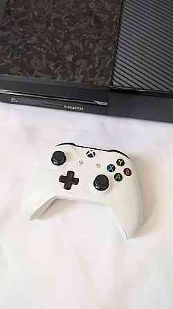 Xbox one 500 gb + оригинальный джойстик Запорожье
