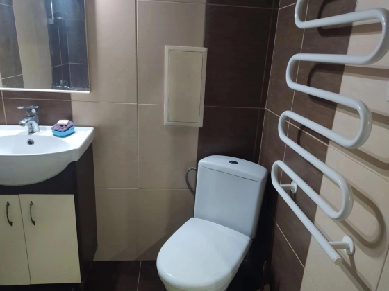 Продается 2-х к. кв. в Калининском р-не Донецк