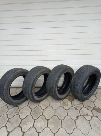 Шины летние б/у 205/60r16 цена за 4 штуки Макеевка