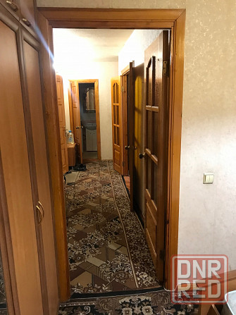 Сдам 2ком центр Текстильщика бум 5/9 вода идёт с мебелью и техникой улОстровского Донецк - изображение 10