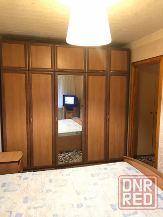 Сдам 2ком центр Текстильщика бум 5/9 вода идёт с мебелью и техникой улОстровского Донецк - изображение 7
