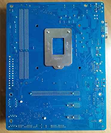 Gigabyte GA-H61M-S1 MicroATX (Intel H61) Socket 1155 - Возможен обмен на 70шт нерабочих озу для пк Донецк